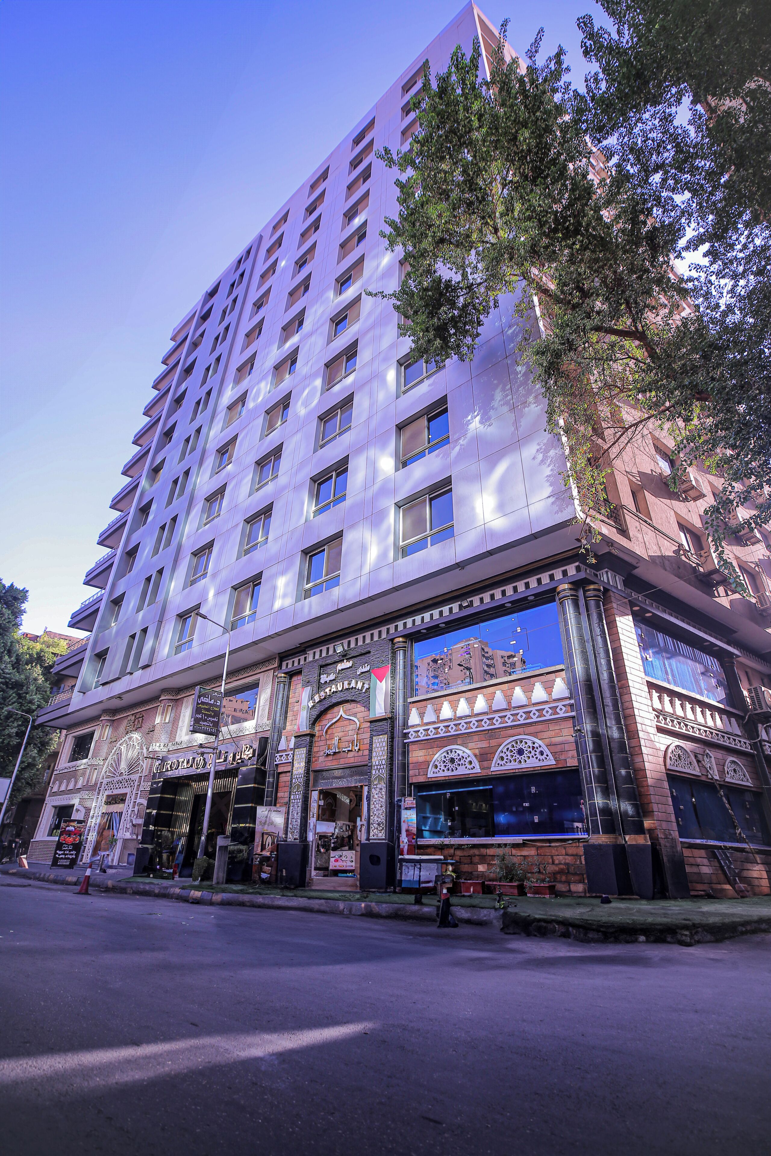 Family Deluxe connected to Standard | City view