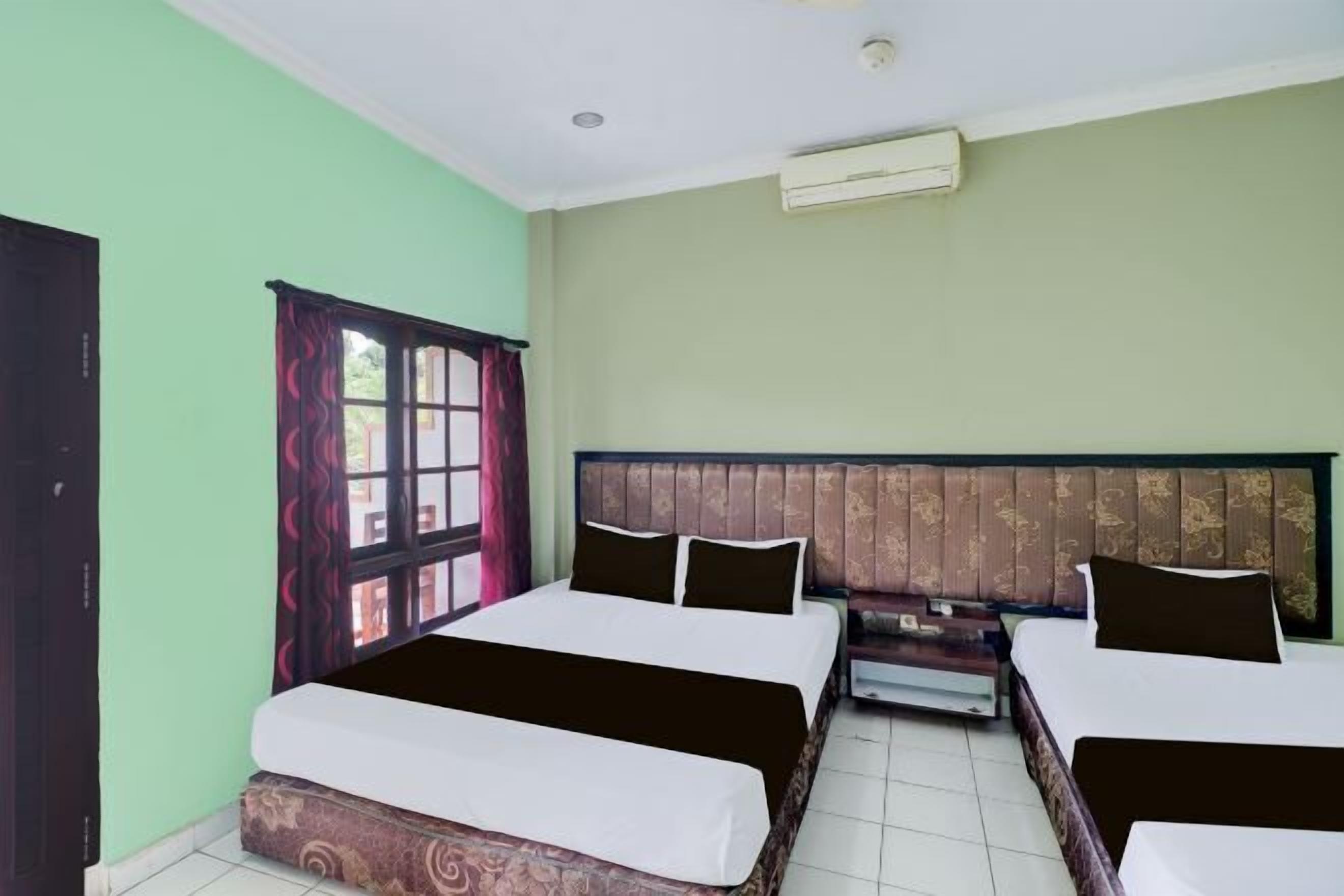 Premium bedding, free WiFi, bed sheets