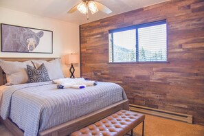 4 bedrooms, WiFi, bed sheets