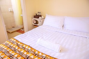 1 bedroom, internet, bed sheets