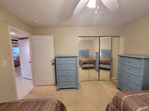 2 Schlafzimmer, Bügeleisen/Bügelbrett, Internetzugang, Bettwäsche
