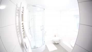 Basic Single Room | Bathroom | Free toiletries, hair dryer, slippers, towels