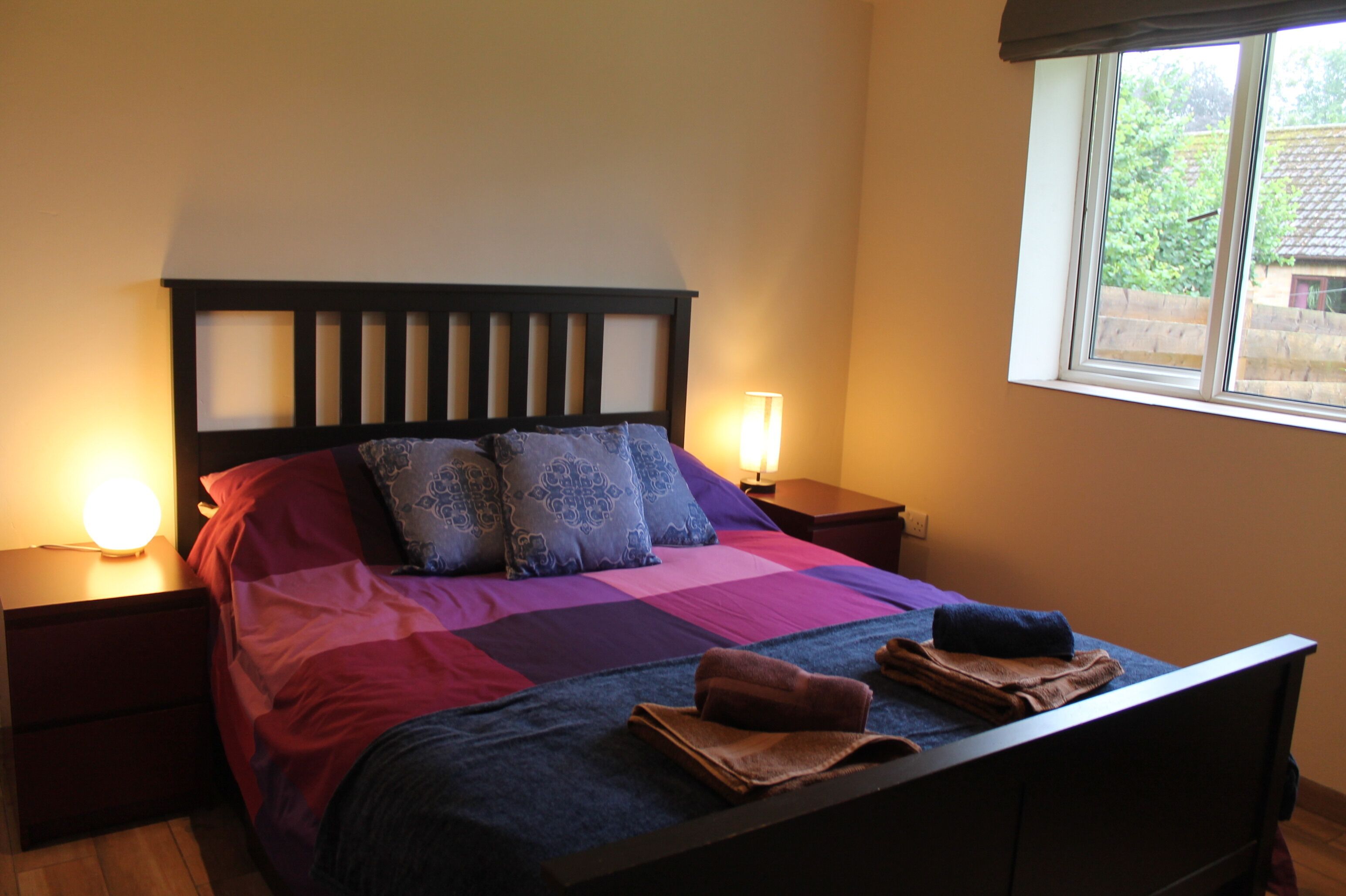 3 bedrooms, desk, iron/ironing board, travel cot