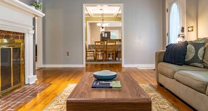 Downtown So. Pines - sleeps 8, walk to town.