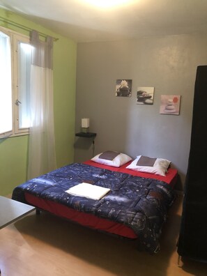 3 chambres, bureau, fer et planche Ă repasser, Wi-Fi