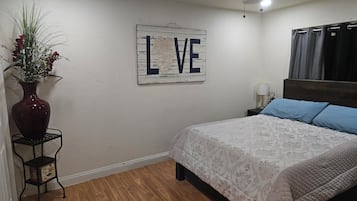 2 bedrooms, iron/ironing board, WiFi, bed sheets