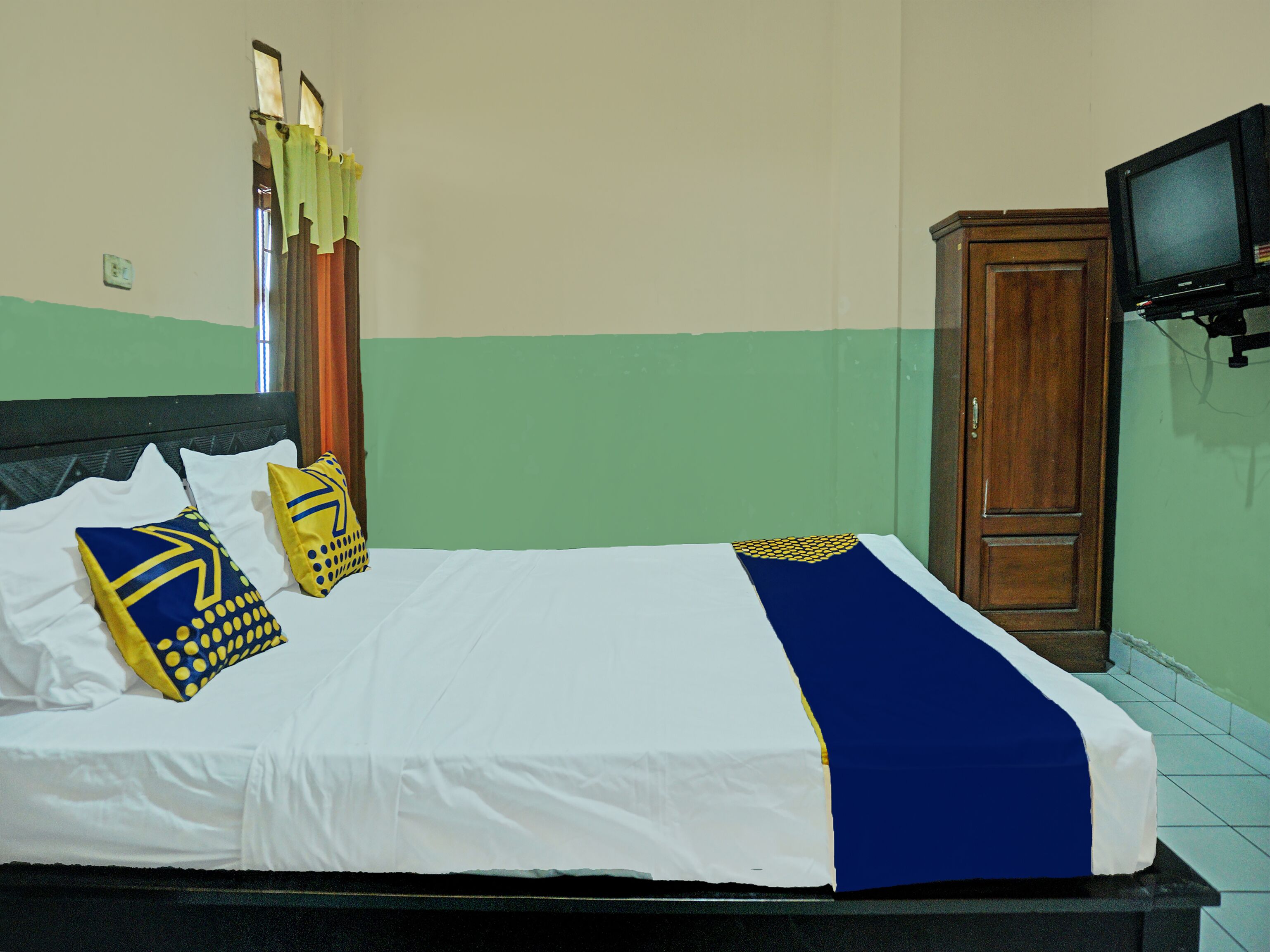 Double Room | Free WiFi, bed sheets