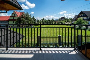 Appartement (C6) | Uitzicht vanaf balkon