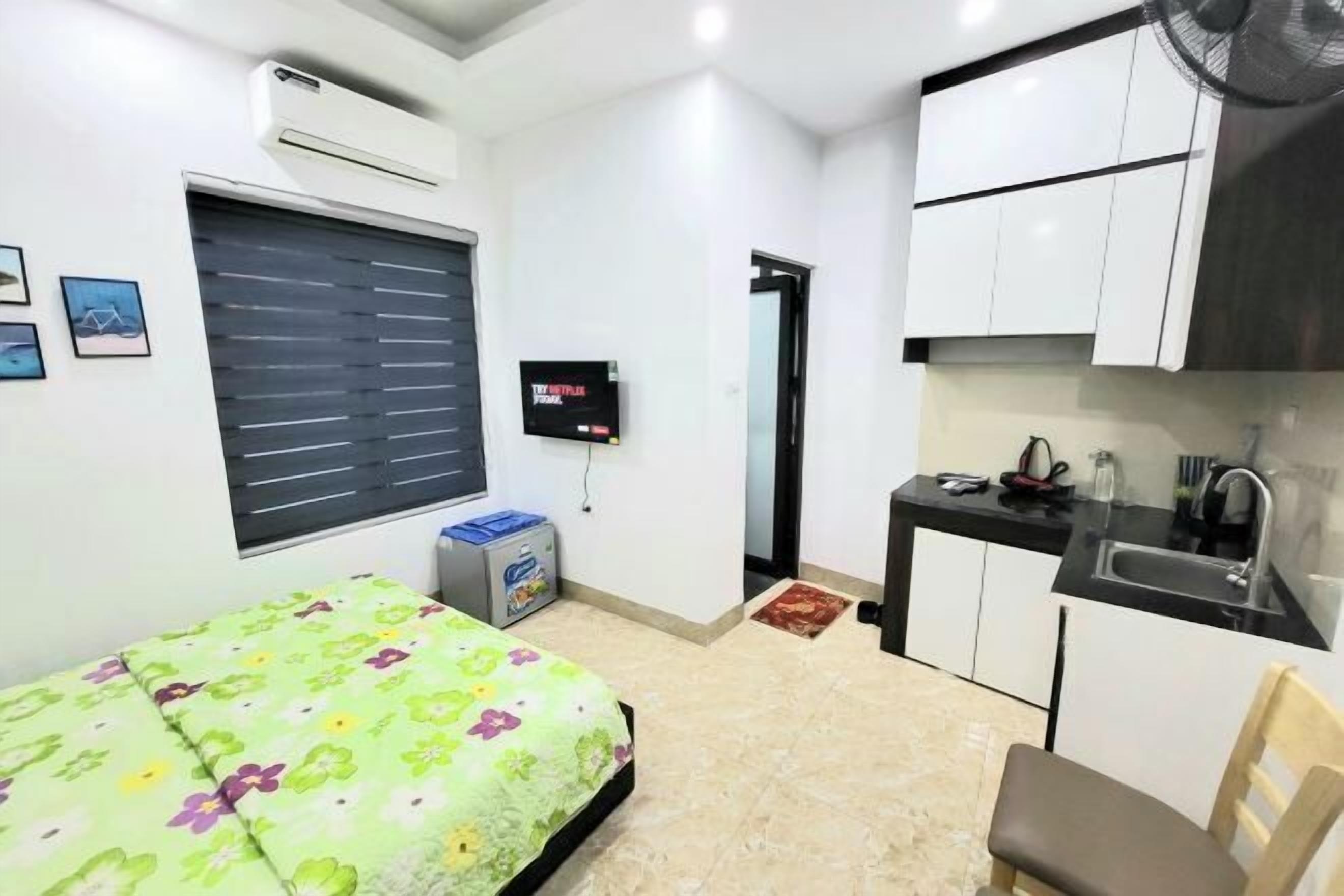 Premium bedding, memory-foam beds, desk, free WiFi