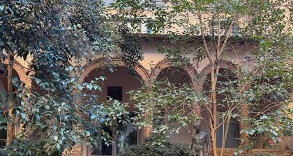 pieno centro storico a poche centinaia di metri dal mare, appartamento di 95 mq