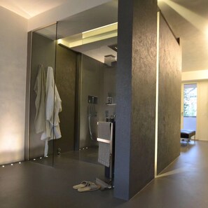 Regadera, amenidades de baño ecológicas, secadora de cabello, bidet 