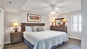 1 bedroom, iron/ironing board, free WiFi, bed sheets - Beachfront 1BR Beauty!! (Orange Beach)