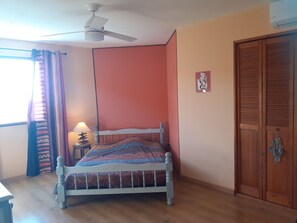 2 slaapkamers, een bureau, gratis wifi, beddengoed