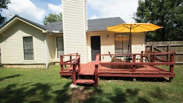 House | Terrace/patio