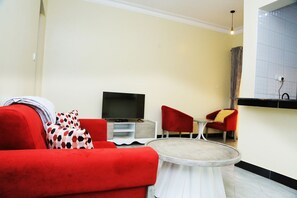 Living area - Igwe Homes Bukoto (Kampala)