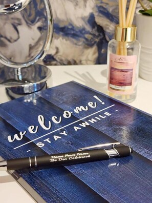 Shower - Home From Home The Den Colnbrook (Slough)