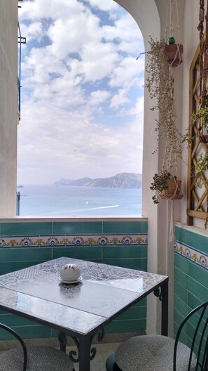 Dining - Panoramic sea view 2 BR apartment in Central Praiano, Casa Mimì Junior (Praiano)