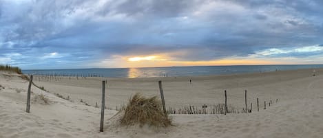 Una playa cerca