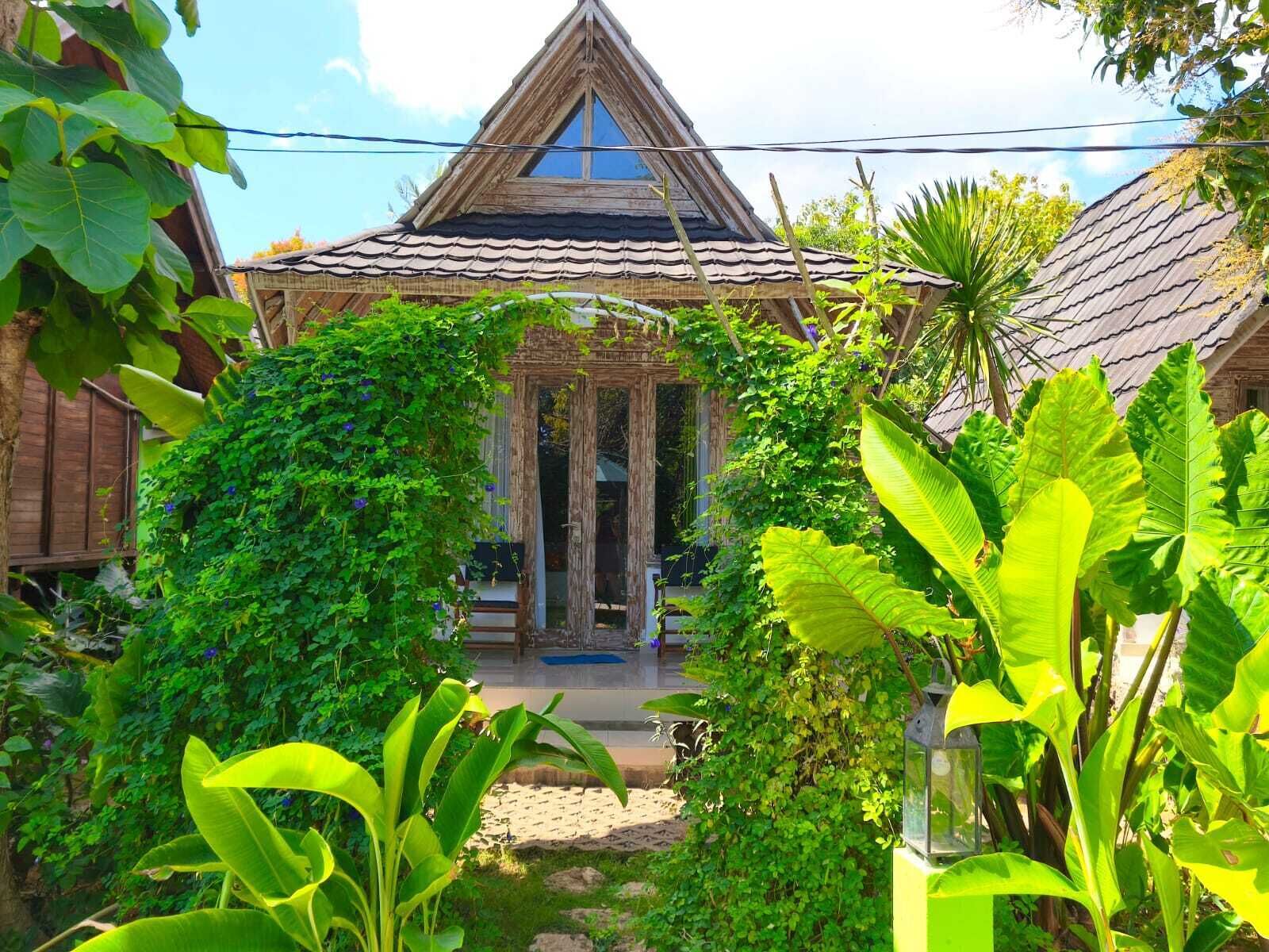 Basic Villa, 1 Double Bed | In-room safe, free WiFi