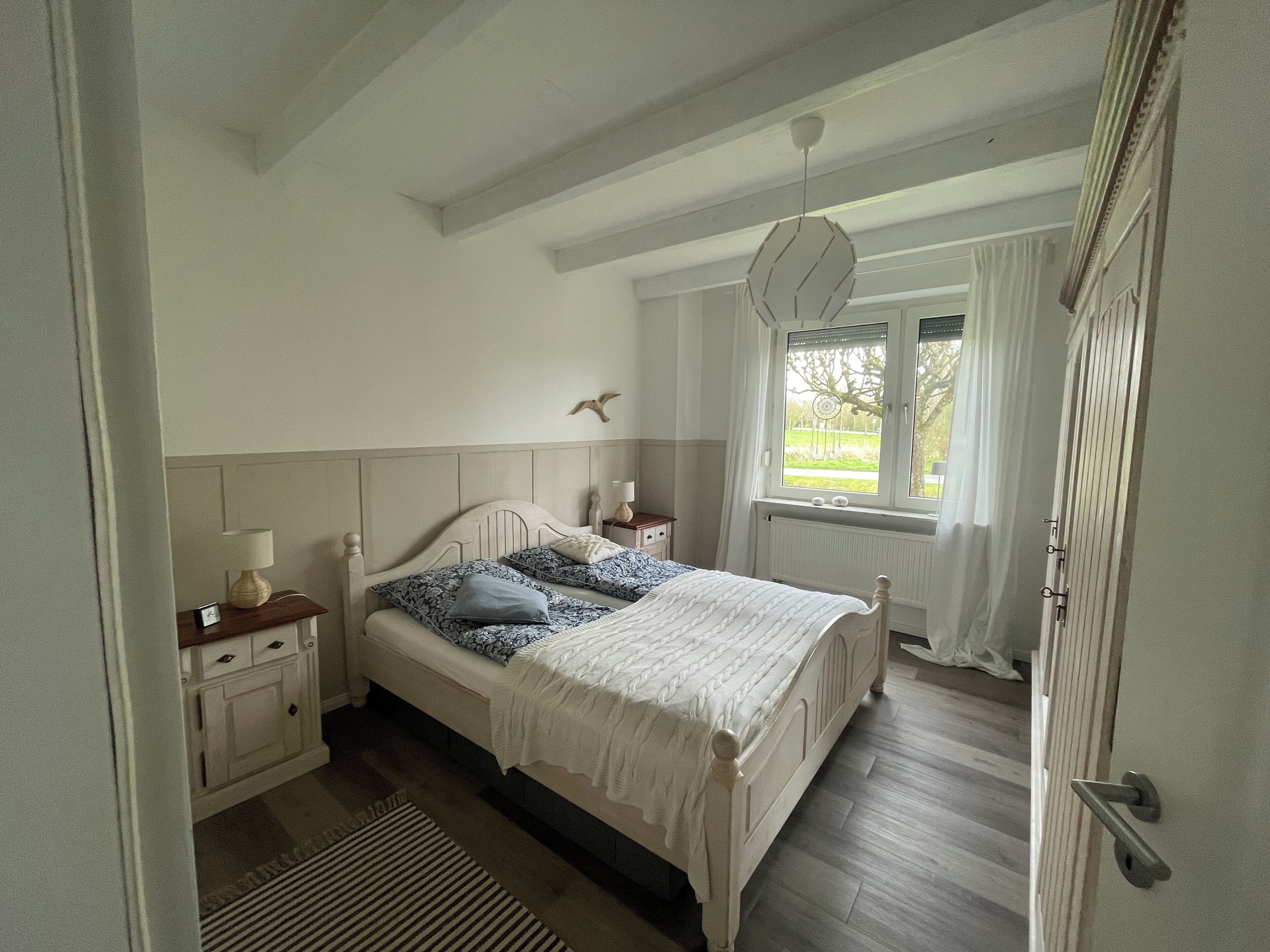 2 bedrooms, desk, iron/ironing board, travel cot