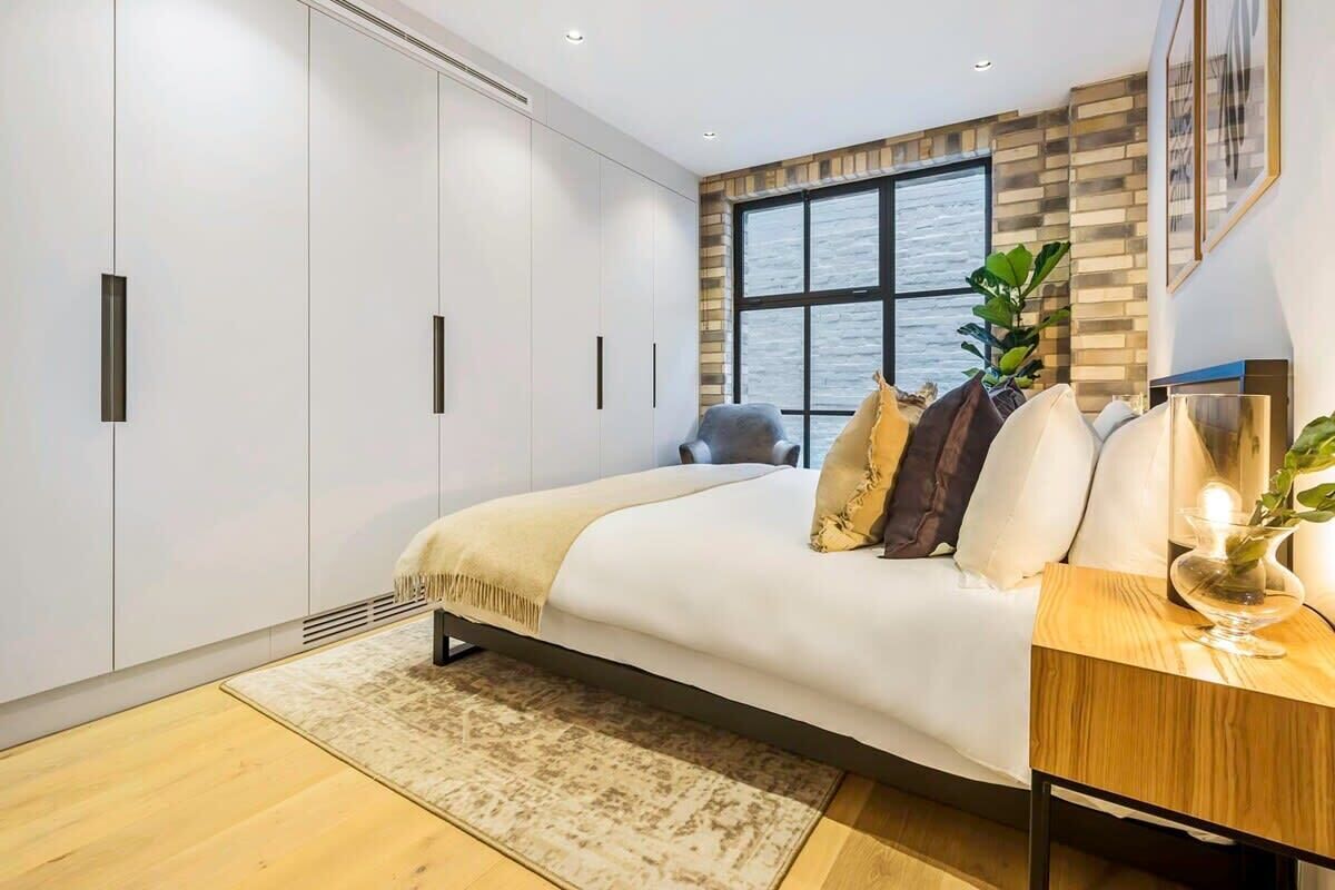 2 bedrooms, iron/ironing board, travel crib, WiFi