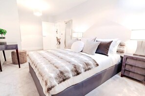 3 Schlafzimmer, Bügeleisen/Bügelbrett, Reisekinderbett, WLAN