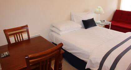 Leura Fairways East - self-contained Studio