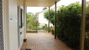 Property grounds - Leura Fairways West - self-contained Studio (Leura)