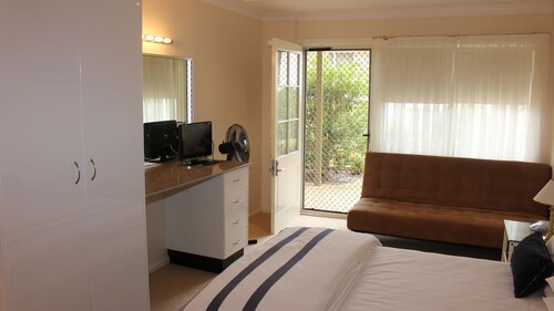 Leura Fairways West - self-contained Studio