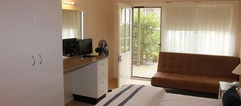 Leura Fairways West - self-contained Studio