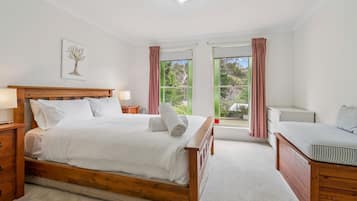 5 bedrooms, free WiFi