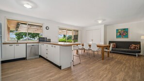 Interior - Minnehaha @ Katoomba (Katoomba)