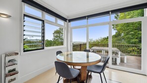 Dining - Sunrise House @ Wentworth Falls (Hazelbrook)