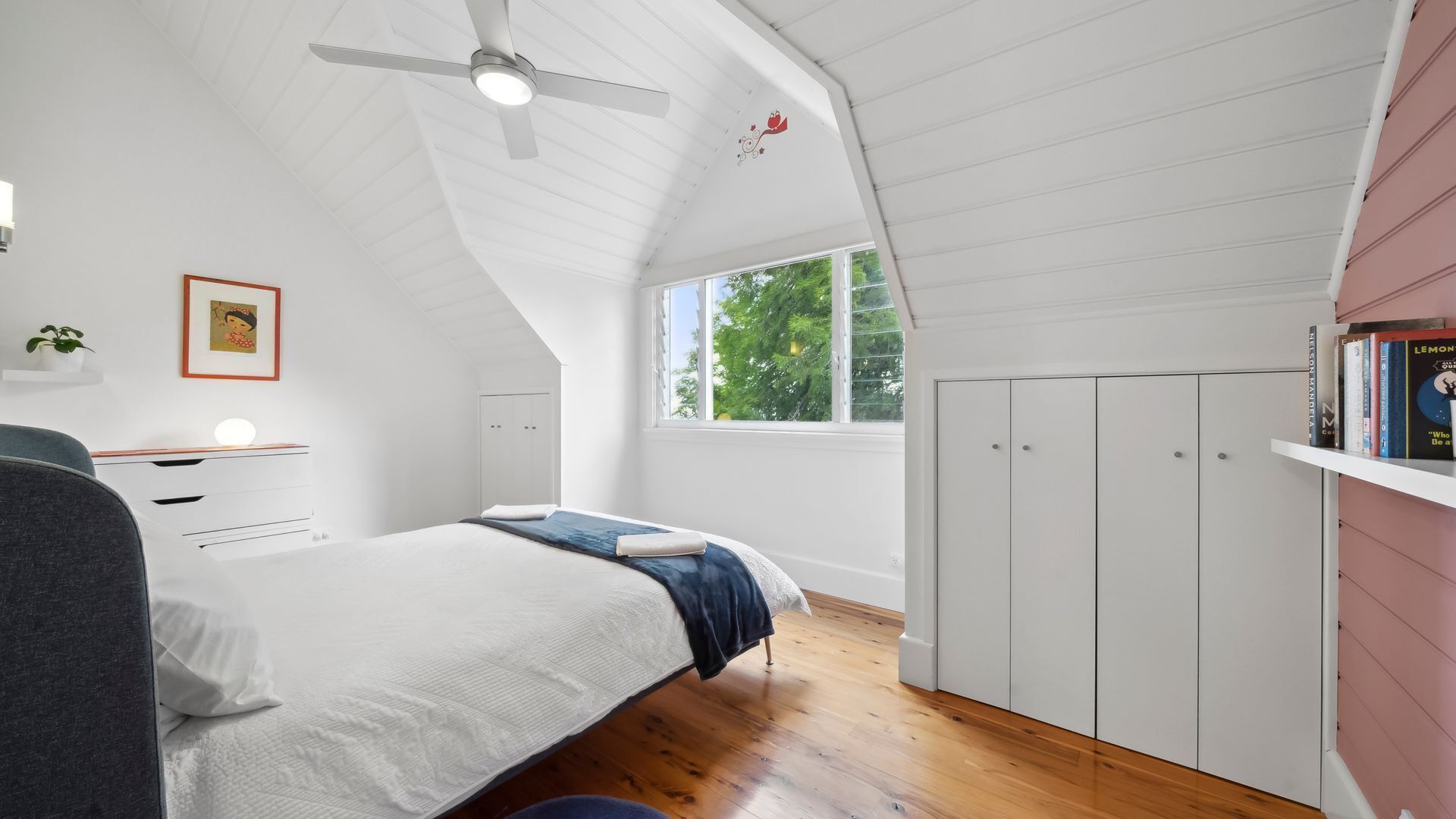 5 bedrooms, iron/ironing board, travel cot, free WiFi