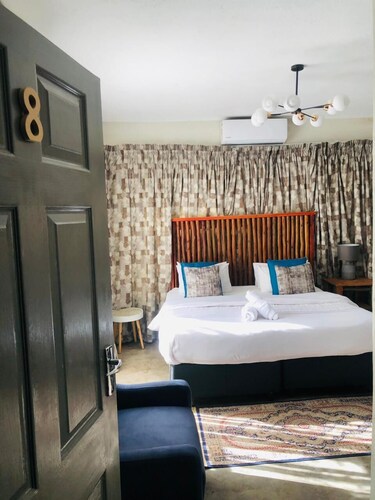 Woodpeckers Guest House