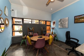 Reception - Woodpeckers Guest House (Mbombela)
