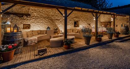 Beautiful pigeonnier tower gite in rural french setting with pool. Very peaceful