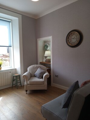 Cottage, 1 Bedroom (Gone Fishing) | Living area