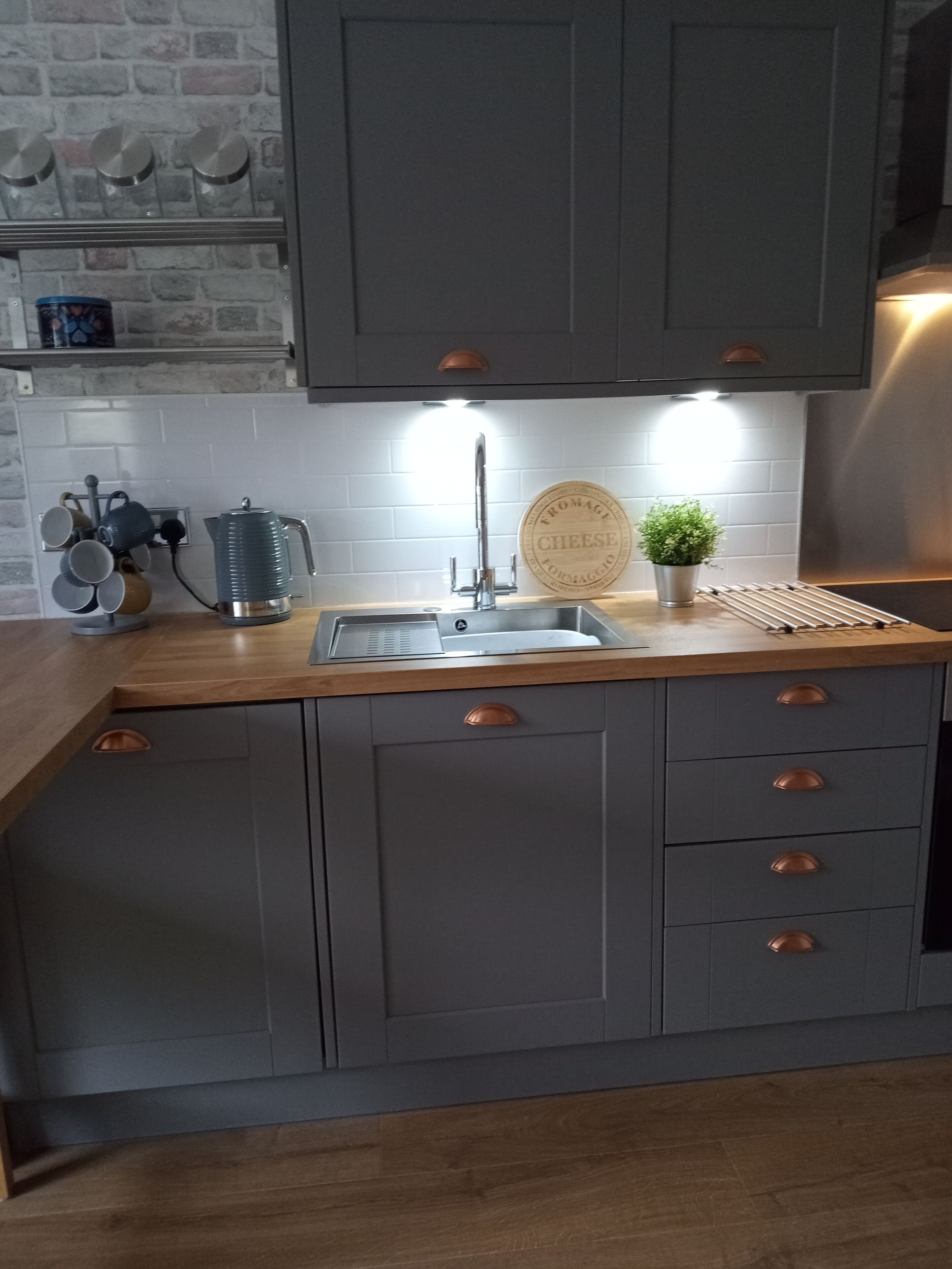 คอทเทจ, 1 ห้องนอน (On yer Bike) | ครัวส่วนตัว | ตู้เย็น, เตาอบ, กาต้มน้ำไฟฟ้า, เตาปิ้งขนมปัง