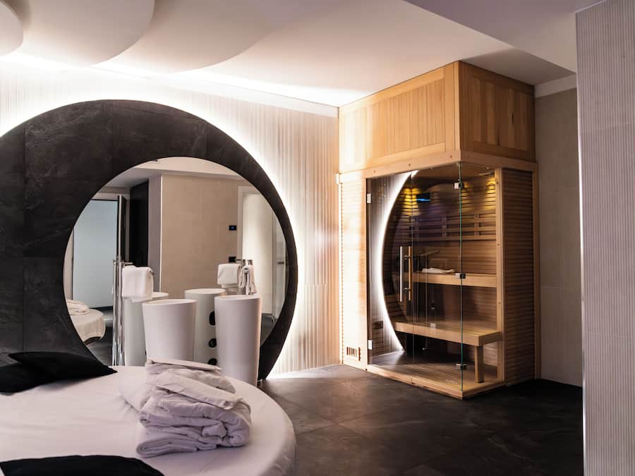 Sauna, hot tub, Swedish massages, massages