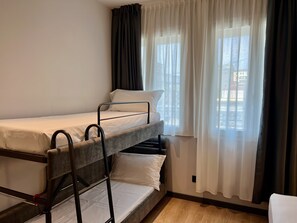 Caja de seguridad en la habitación y sistema de insonorización 