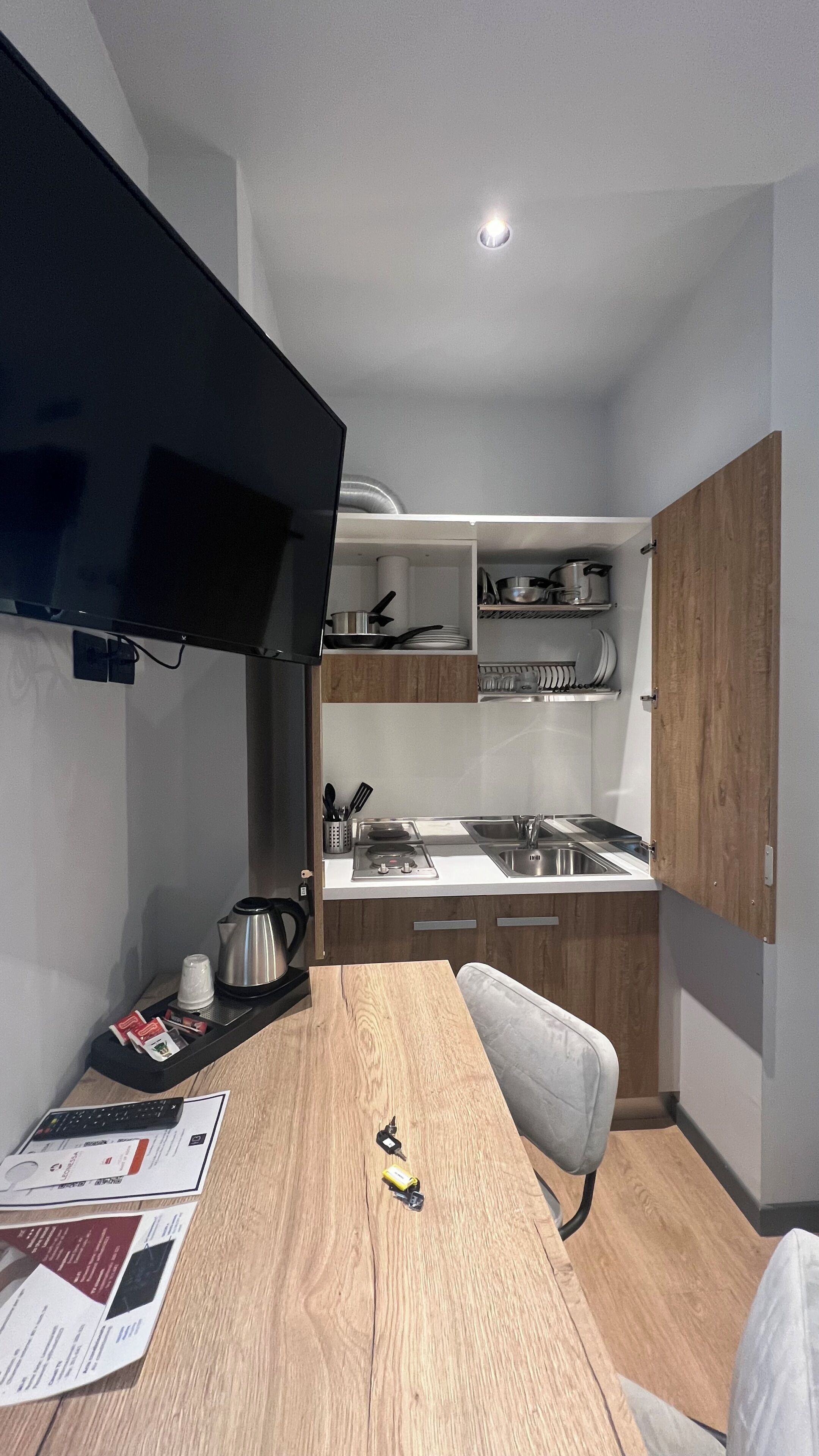 Family con cucina | Een minibar, een kluis op de kamer, geluiddichte muren, babybedden