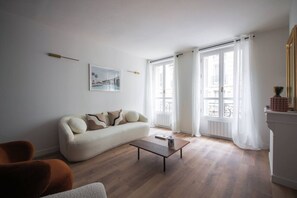 TV - 1.Appart 4Pers#2 Chambres#Commerce#FullEquipped (Paris)