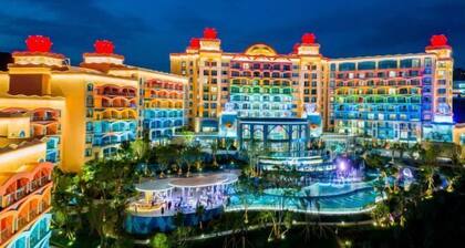 Fuxian Lake Dolphin Bay Hotel (Cambrian Town Flagship Store)