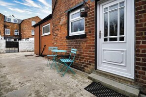 Exterior - No 3 Brooklands - Central location (Filey)