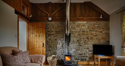 Enjoy tranquil Devon but near the coast.