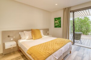 Double Room with terrace | In-room safe, individually decorated, individually furnished