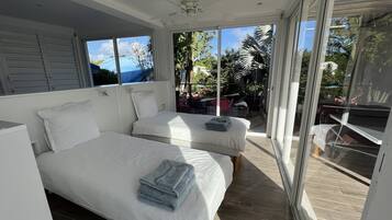 5 sovevĂŠrelser, skrivebord, strygejern/strygebrĂŠt, weekendseng