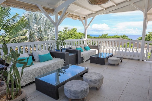 Villa Nirvana vue Mer Piscine a 200 m de la plage de Petit Havre