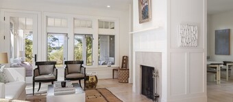 East Hampton: Chic 4 bed, Water Views, Walk to Beach, 5 min drive to Amagansett